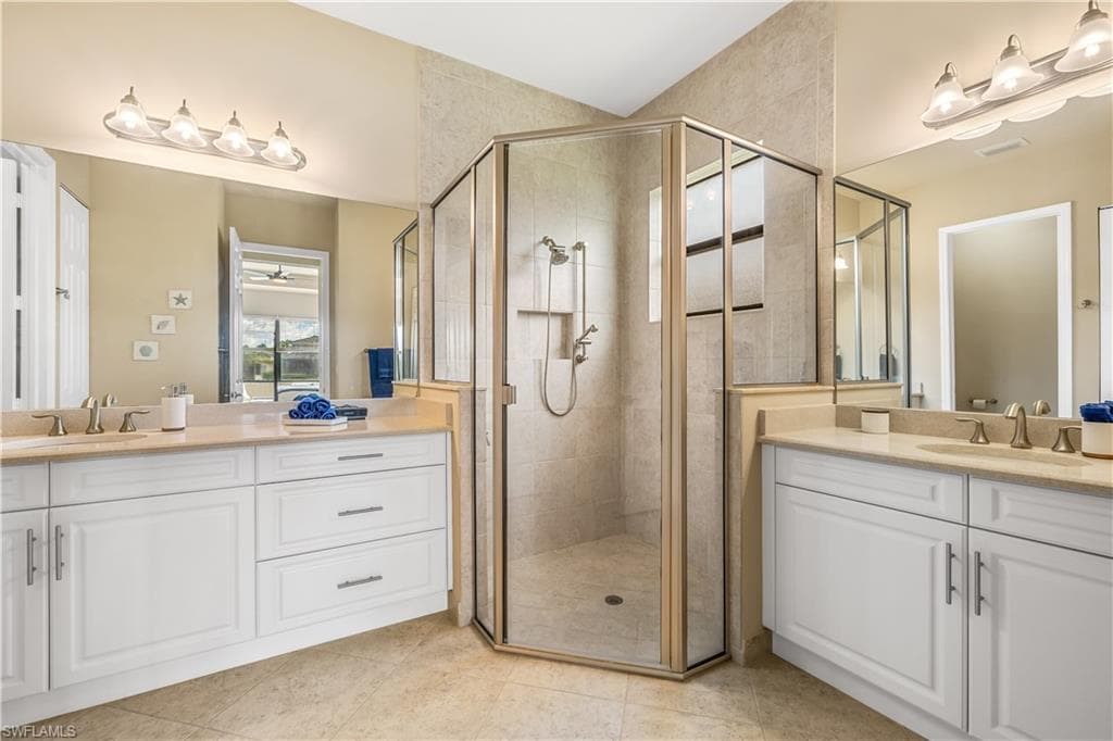 11520 Summerview WAY, FORT MYERS FL 33913-19