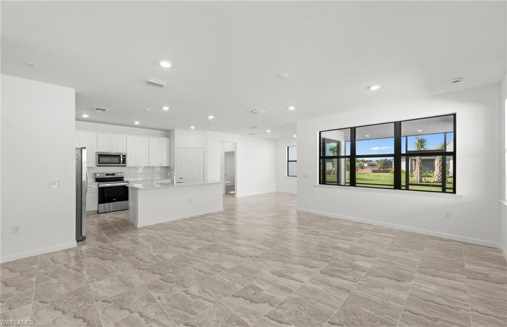 3922 E Hampton CIR, ALVA FL 33920-1