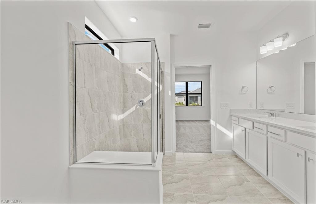 3922 E Hampton CIR, ALVA FL 33920-15