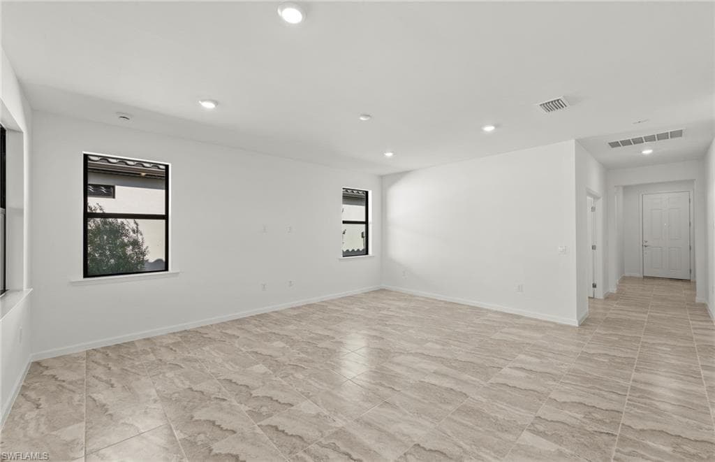 3922 E Hampton CIR, ALVA FL 33920-9