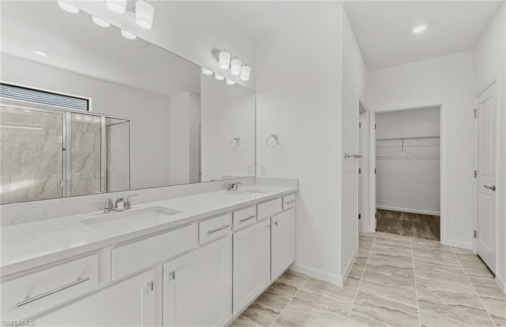 3922 E Hampton CIR, ALVA FL 33920-14