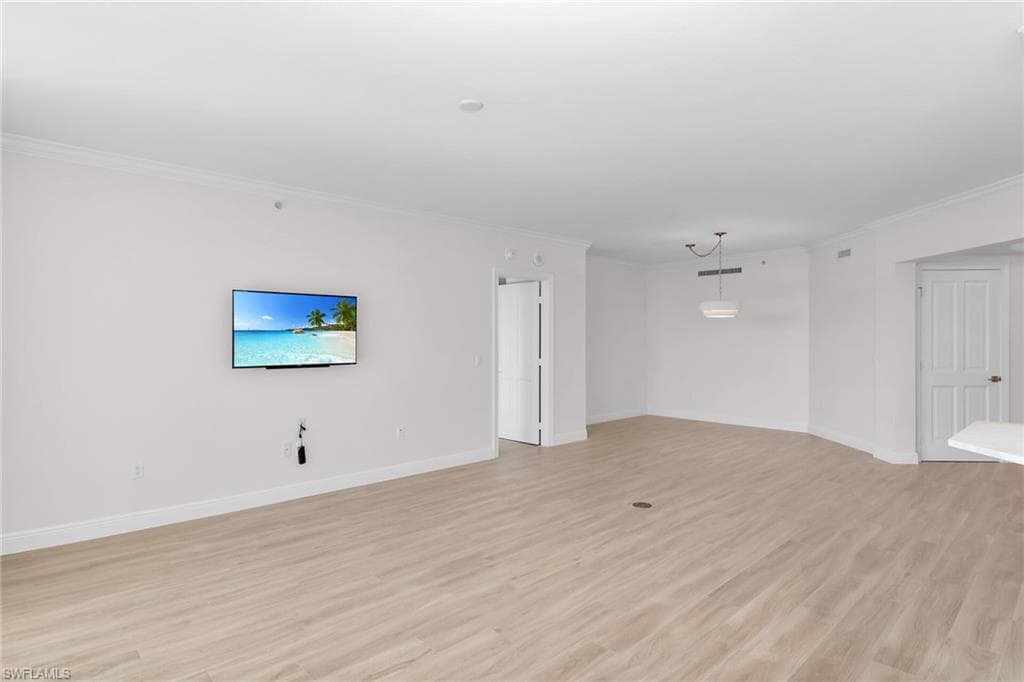 1060 Borghese LN # 803, NAPLES FL 34114-14
