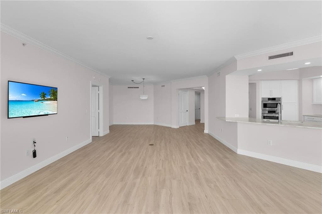 1060 Borghese LN # 803, NAPLES FL 34114-18