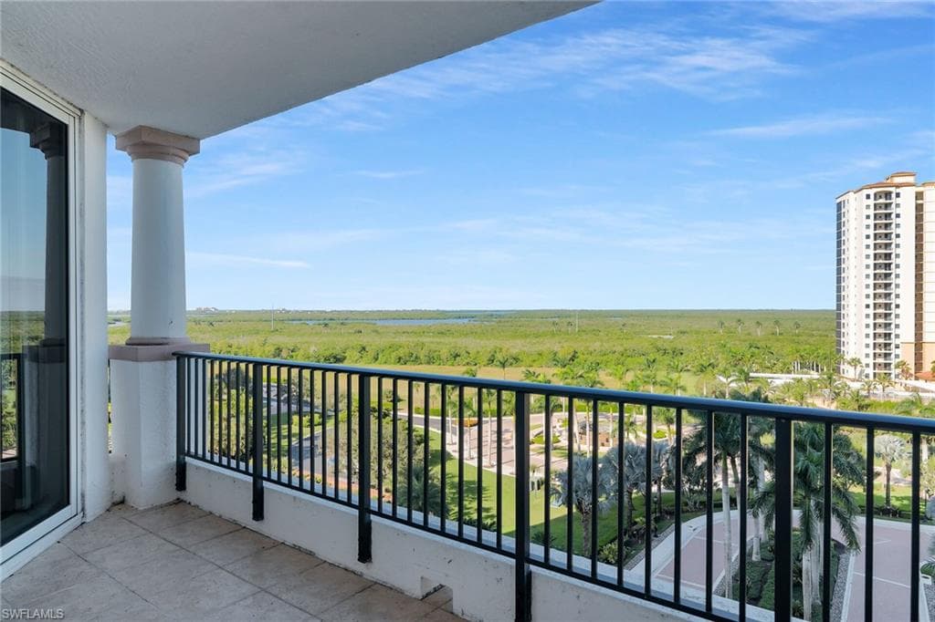 1060 Borghese LN # 803, NAPLES FL 34114-26