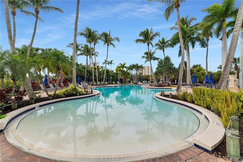 1060 Borghese LN # 803, NAPLES FL 34114-44