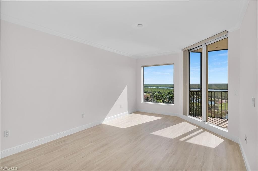 1060 Borghese LN # 803, NAPLES FL 34114-16
