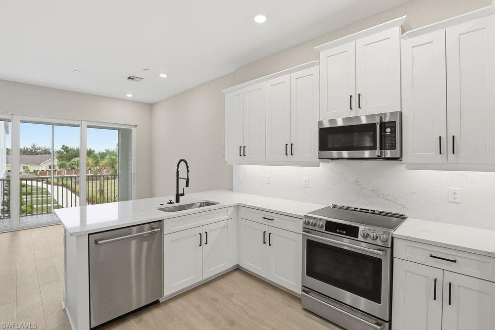 1624 Compass Pointe CT # 203, PUNTA GORDA FL 33950-4