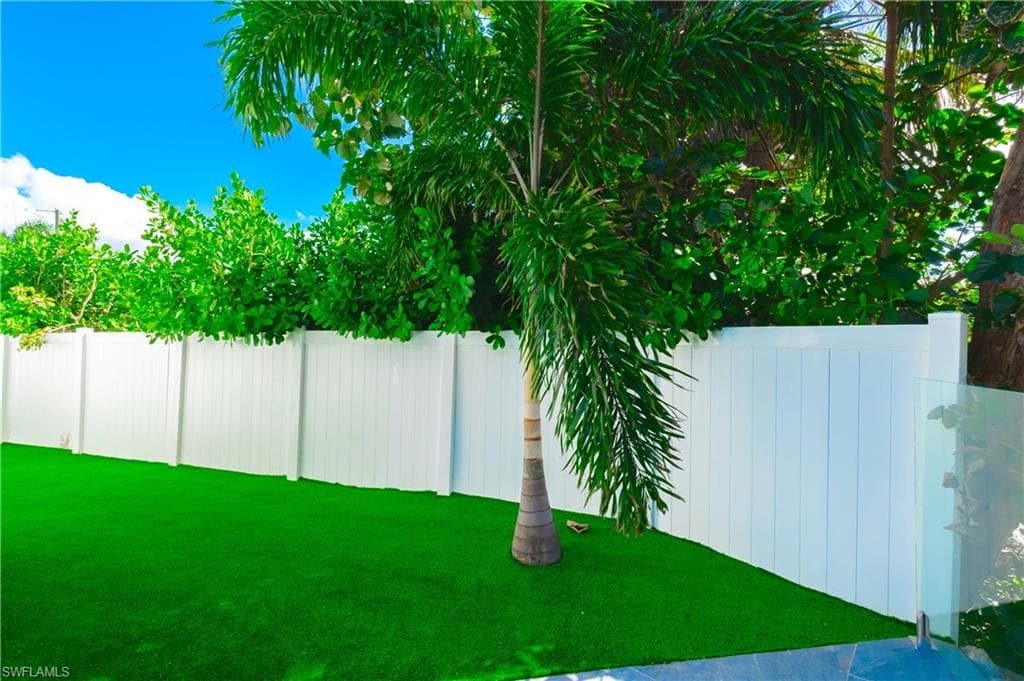 4064 Full Moon CT, NAPLES FL 34112-9