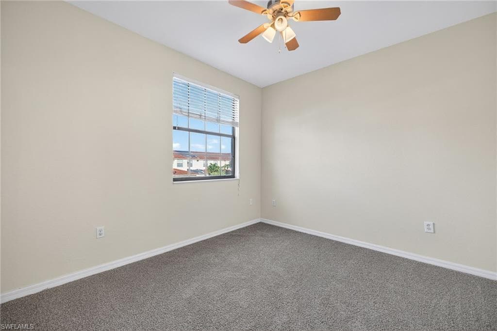 7666 Bristol CIR, NAPLES FL 34120-11