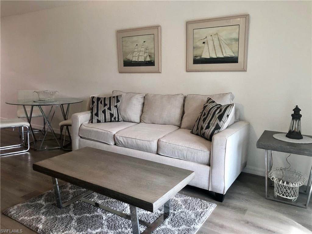 16881 Davis RD # 214, FORT MYERS FL 33908-11