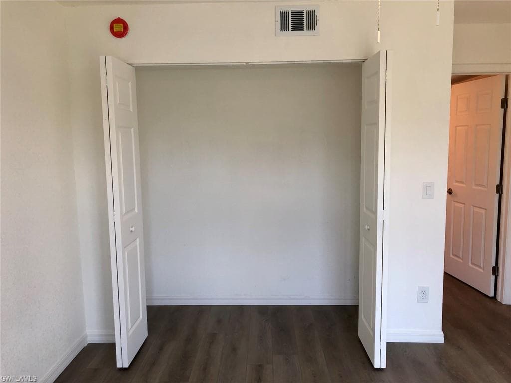 16881 Davis RD # 214, FORT MYERS FL 33908-19