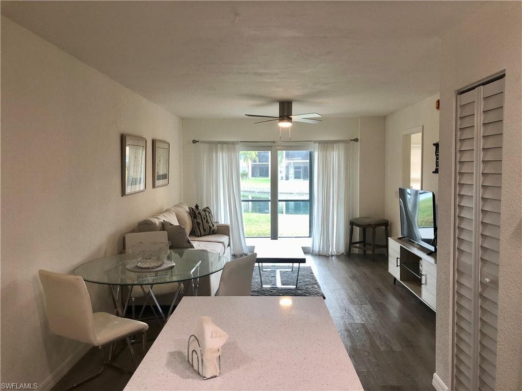 16881 Davis RD # 214, FORT MYERS FL 33908-9