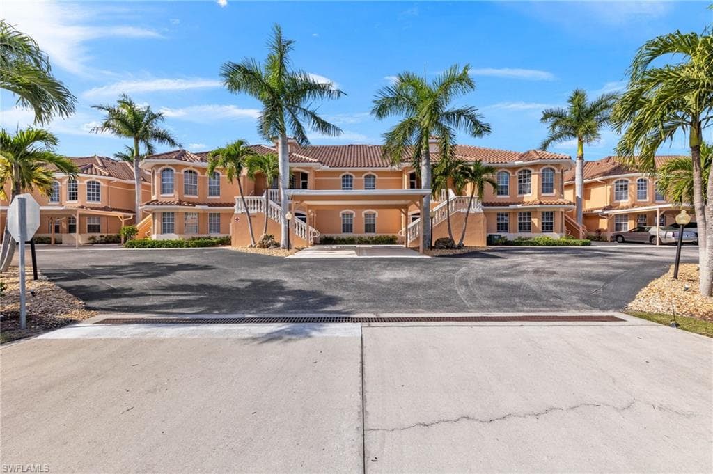 4566 SE 5th PL # 105, CAPE CORAL FL 33904-44