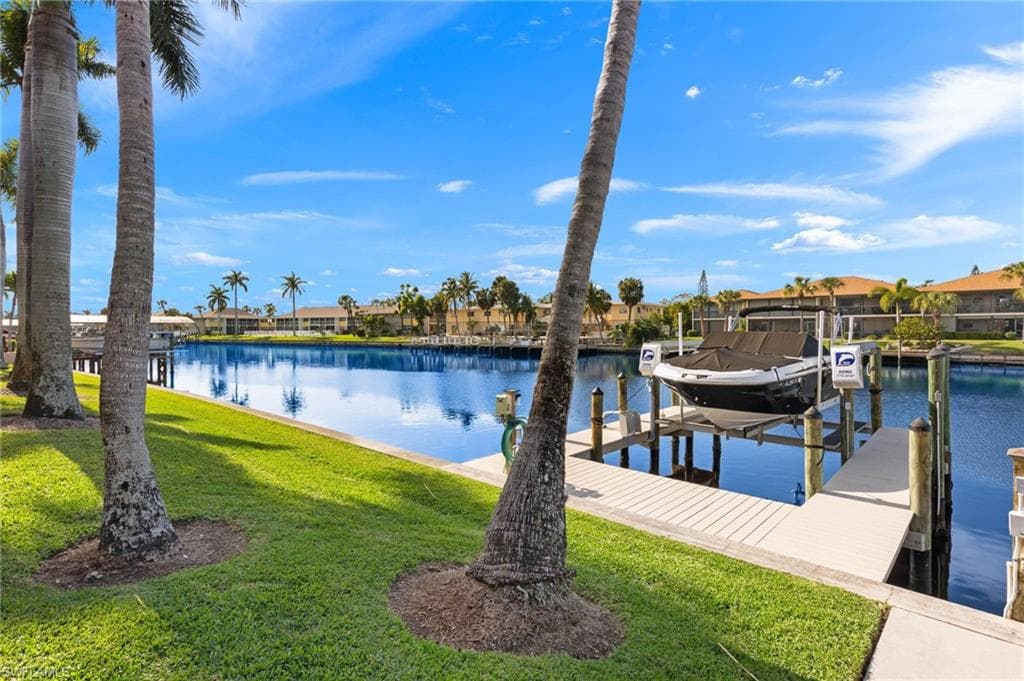 4566 SE 5th PL # 105, CAPE CORAL FL 33904-28