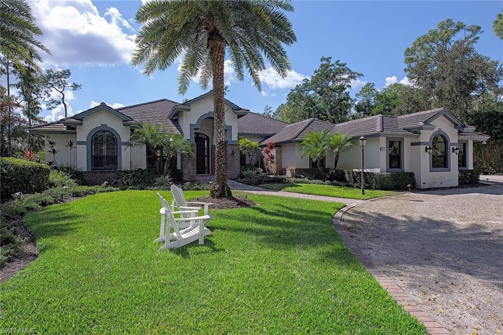 6920 Daniels RD, NAPLES FL 34109-1