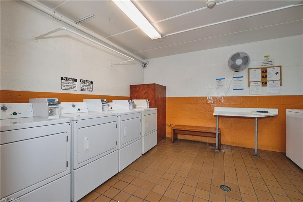 2366 E Mall DR # 519, FORT MYERS FL 33901-43