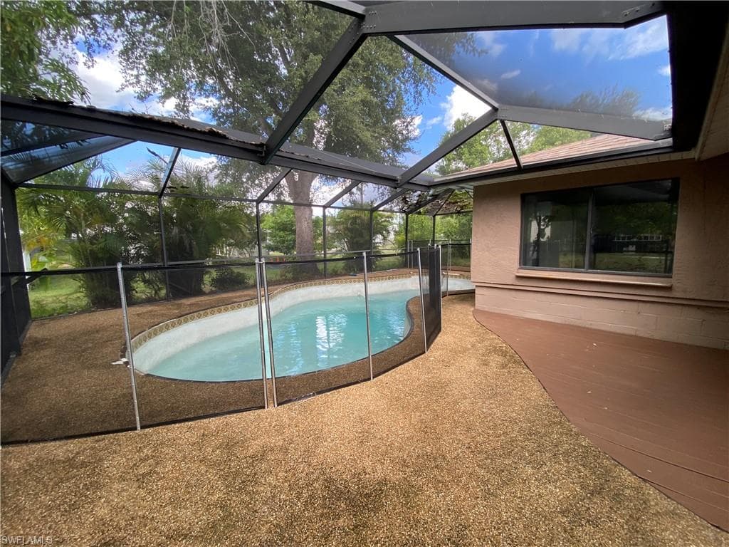 930 Jasmine ST, NORTH FORT MYERS FL 33903-15