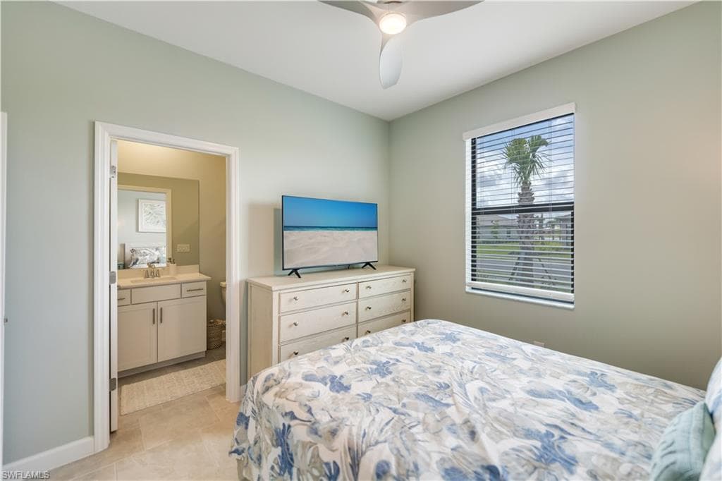 18546 Ives DR, ESTERO FL 33928-25