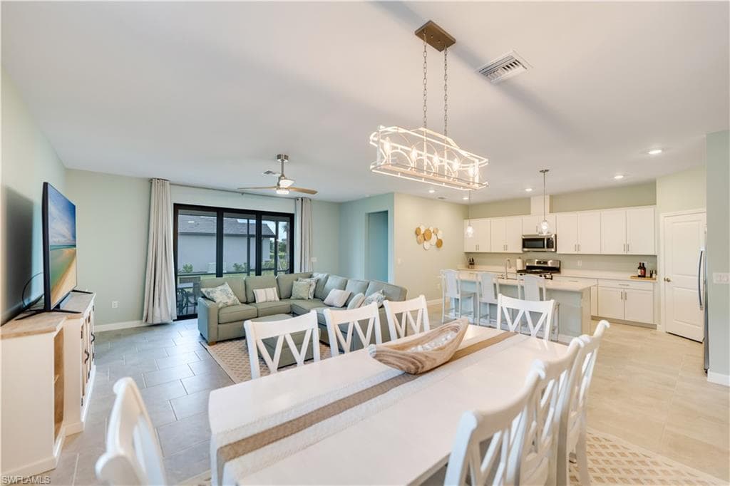 18546 Ives DR, ESTERO FL 33928-4