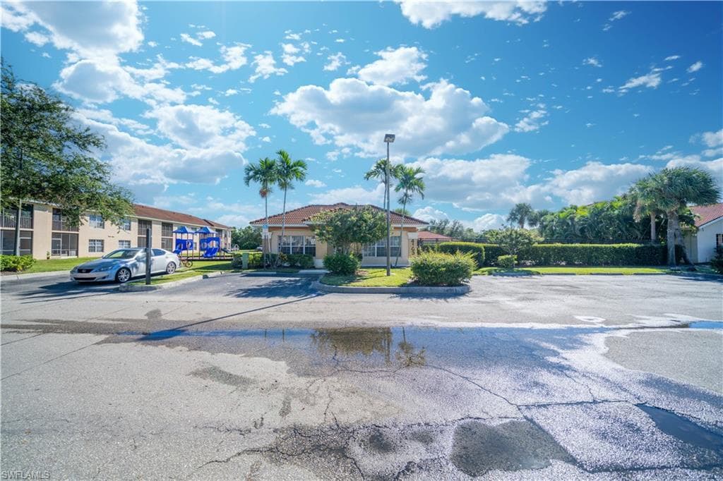 4110 Castilla CIR # 205, FORT MYERS FL 33916-35