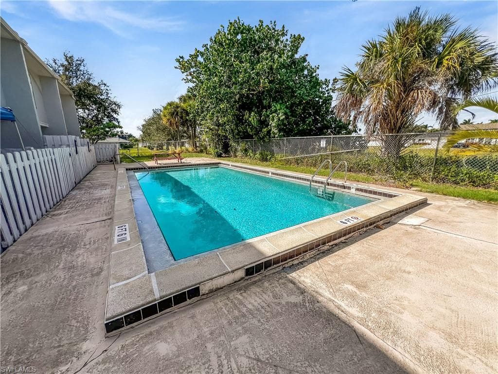 1123 SW 48th TER # 104, CAPE CORAL FL 33914-34