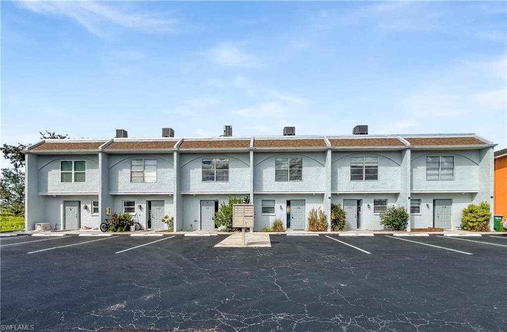 1123 SW 48th TER # 104, CAPE CORAL FL 33914-38