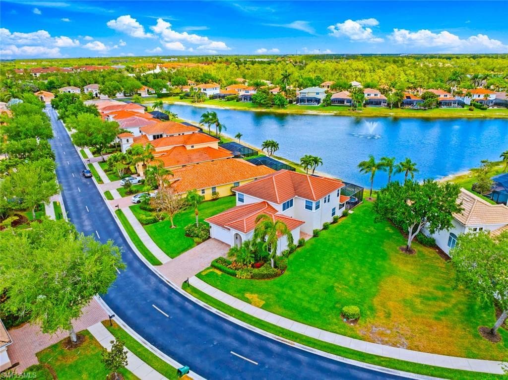 12730 Aviano DR, NAPLES FL 34105-45