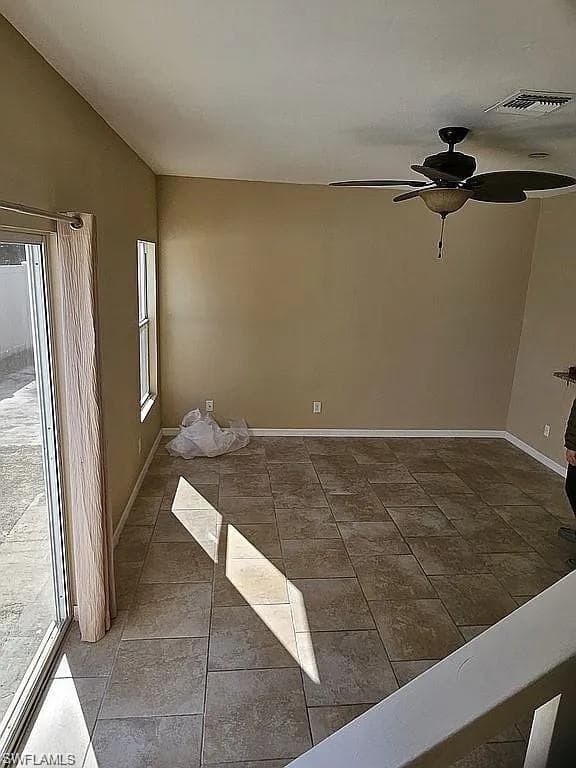 6123 Lake Front DR, FORT MYERS FL 33908-9