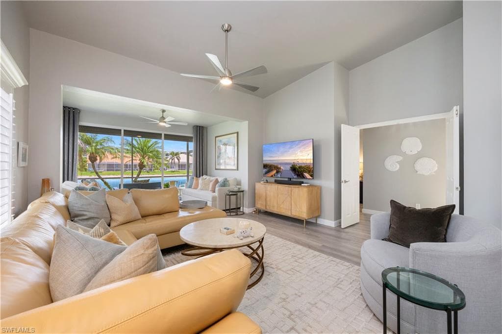 6533 Ilex CIR, NAPLES FL 34109-1