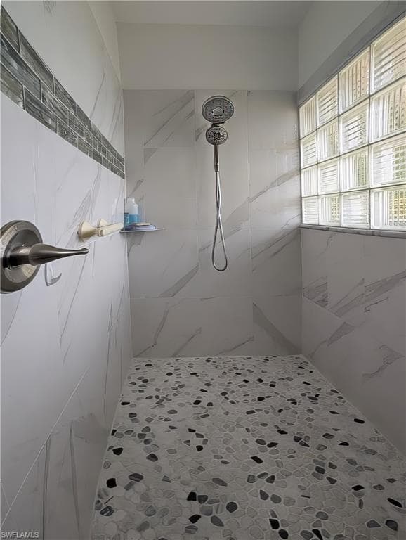 4817 Berkeley DR, NAPLES FL 34112-12