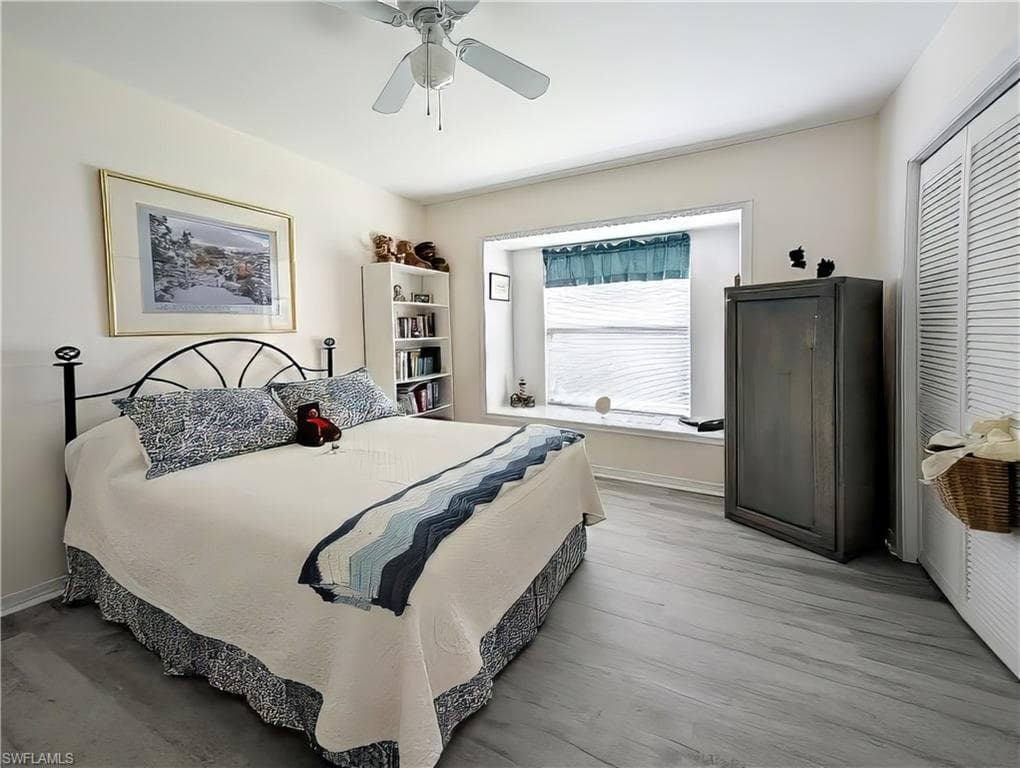 4817 Berkeley DR, NAPLES FL 34112-13