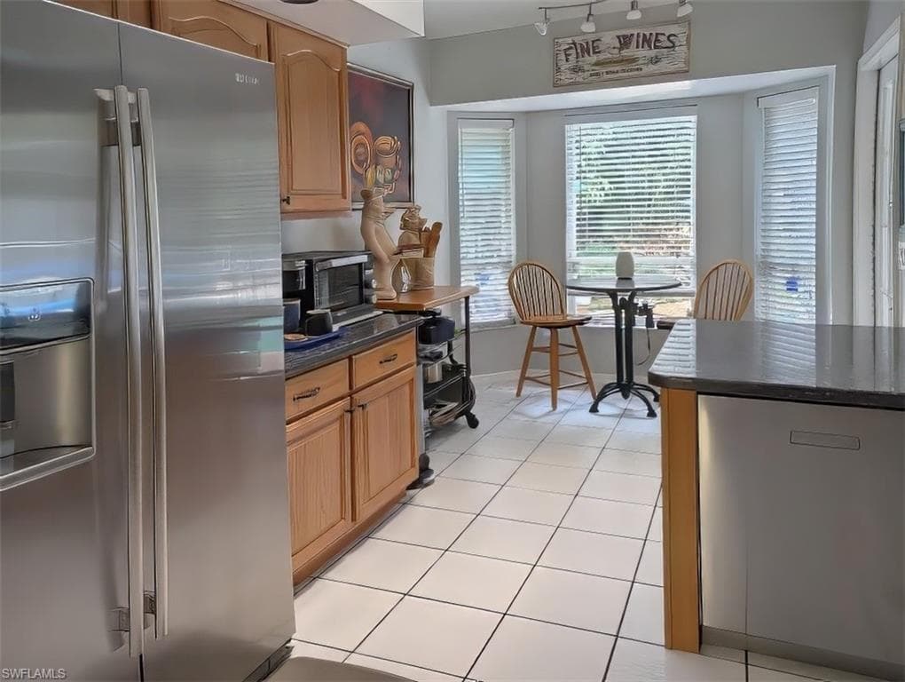 4817 Berkeley DR, NAPLES FL 34112-7