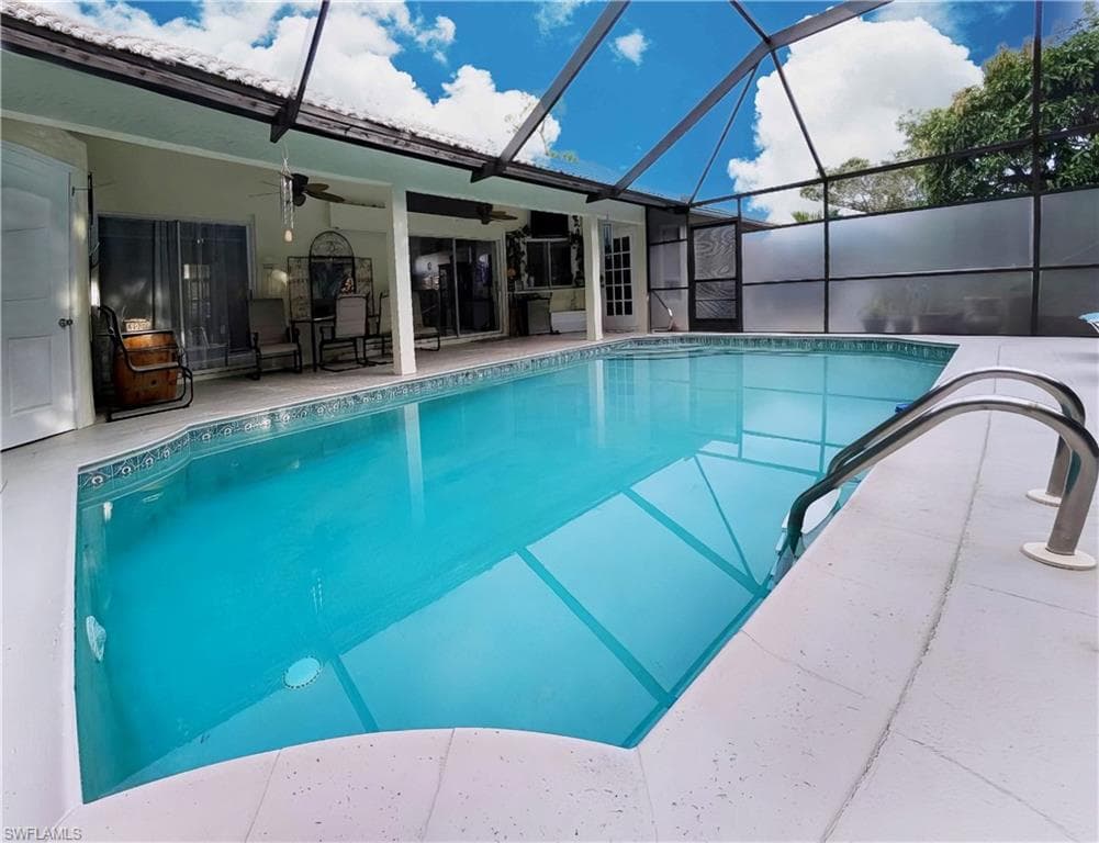 4817 Berkeley DR, NAPLES FL 34112-20