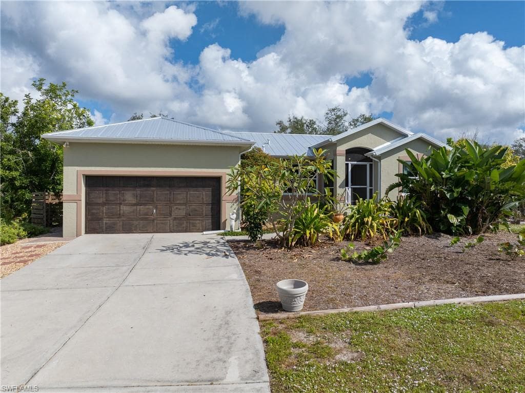 24362 Yacht Club BLVD, PUNTA GORDA FL 33955-32
