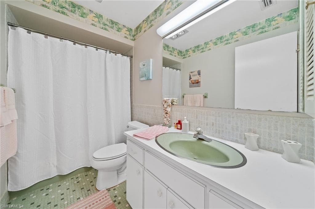 8741 Lueck LN # 5, FORT MYERS FL 33919-23