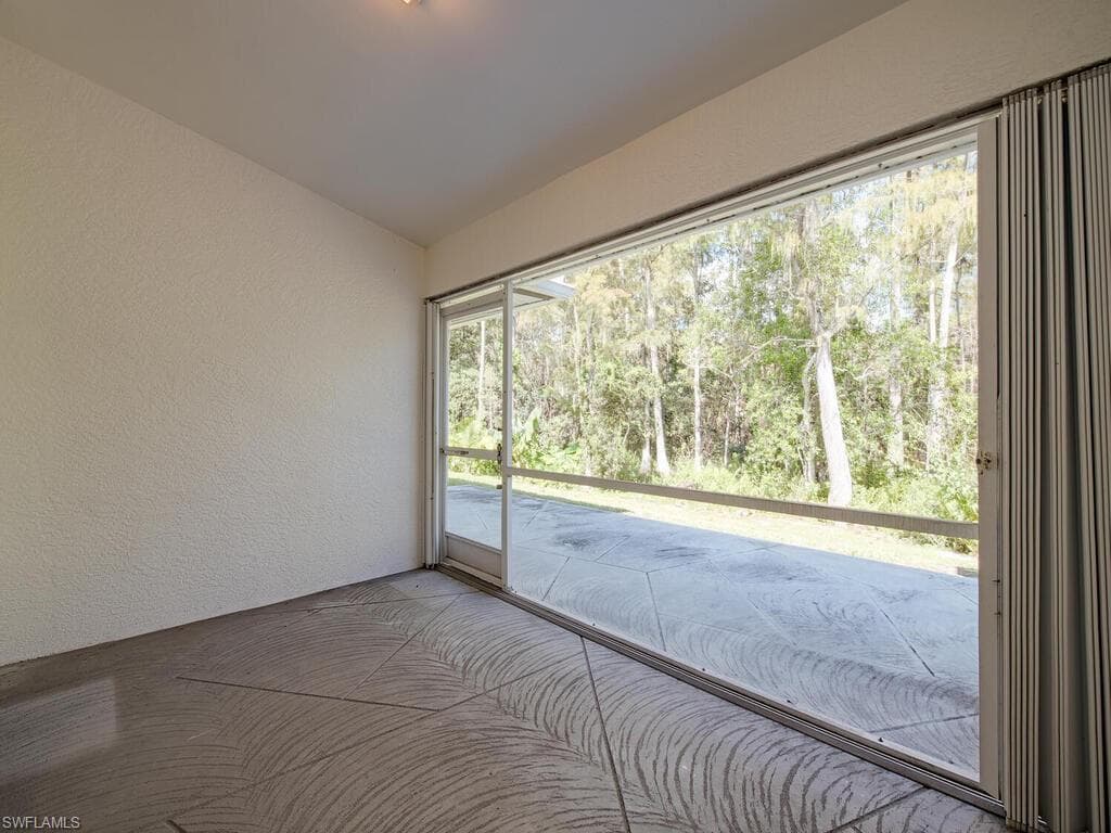 8093 San Vista CIR # 2L, NAPLES FL 34109-11