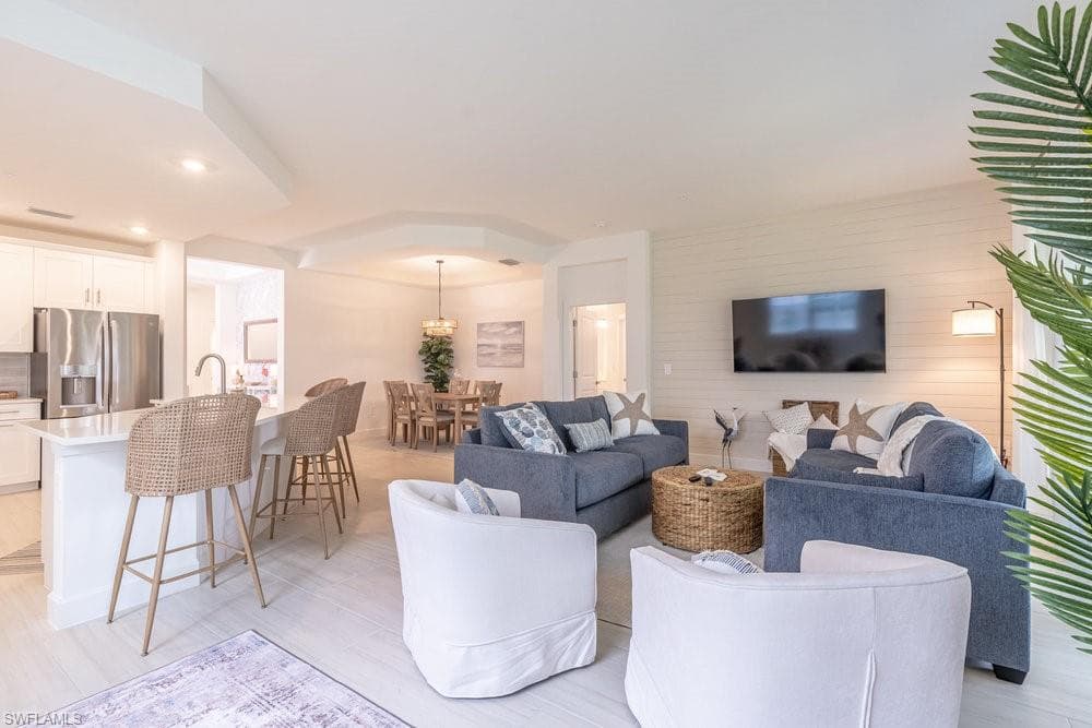 16903 Fairgrove WAY 102-11