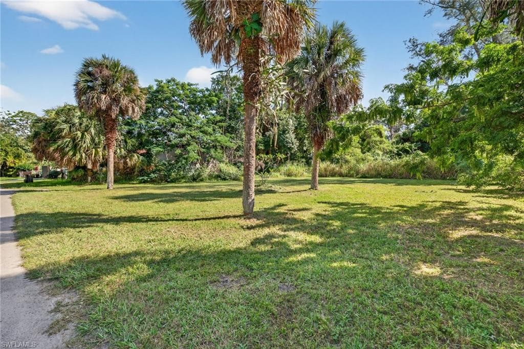 2650 Holly AVE, NAPLES FL 34112-7