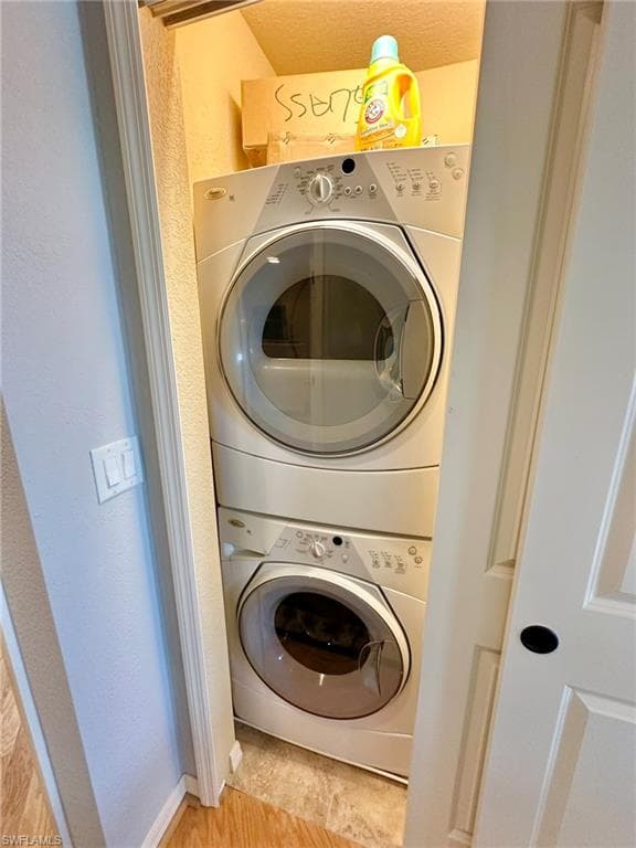 132 Egret ST, FORT MYERS BEACH FL 33931-23