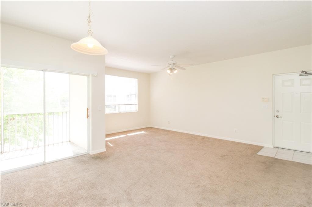 4630 Saint Croix LN # 827, NAPLES FL 34109-27