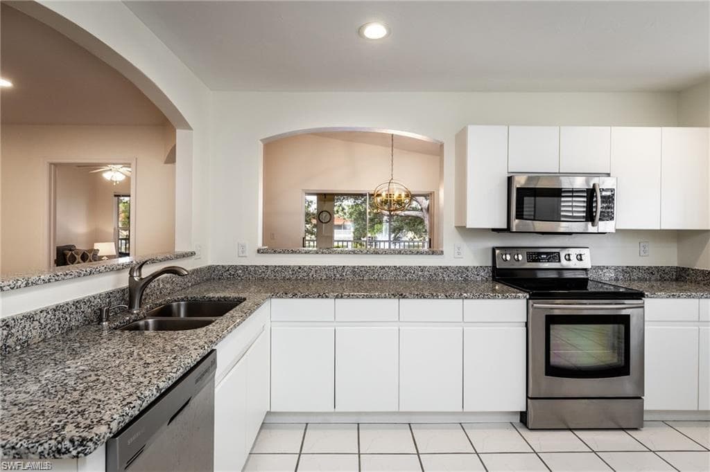 100 Diamond CIR # 108, NAPLES FL 34110-12