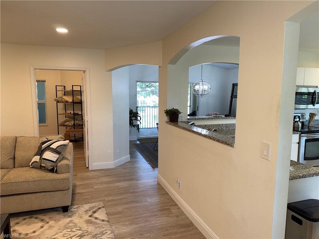 100 Diamond CIR # 108, NAPLES FL 34110-8