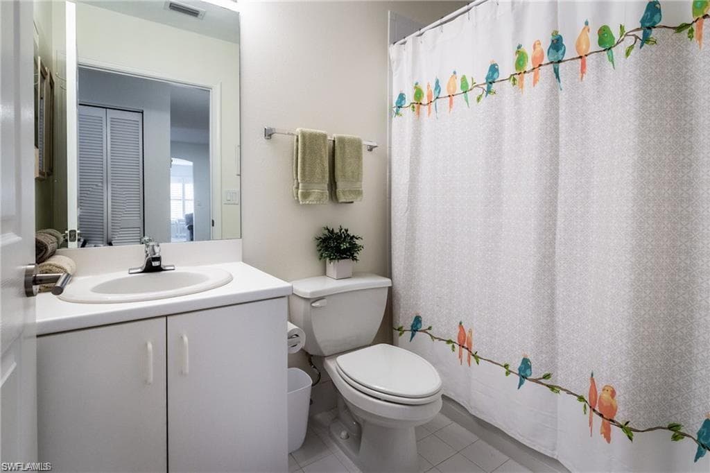 100 Diamond CIR # 108, NAPLES FL 34110-20