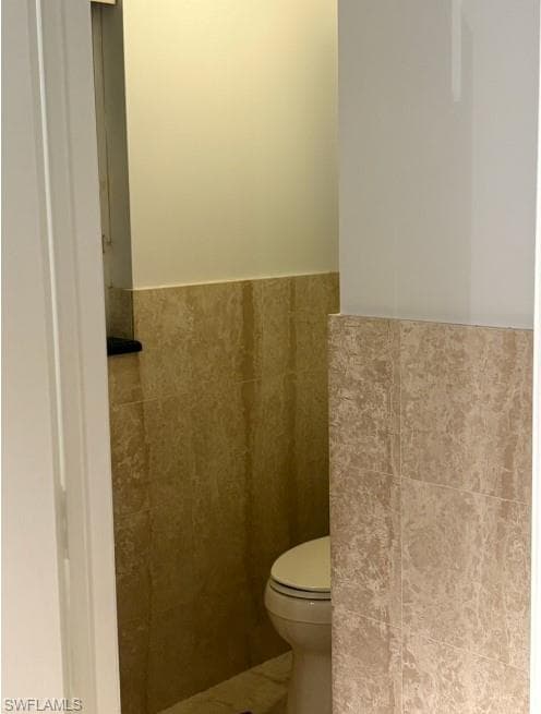 1025 Moon Lake DR, NAPLES FL 34104-25