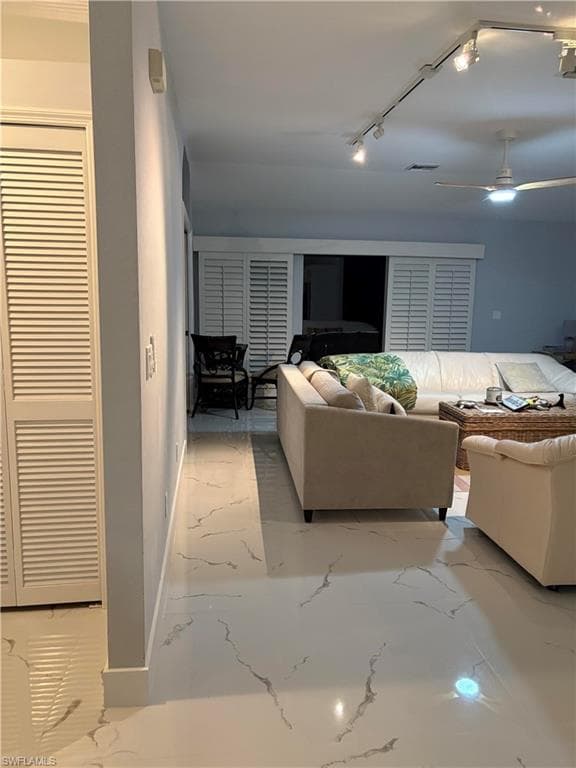 1025 Moon Lake DR, NAPLES FL 34104-4