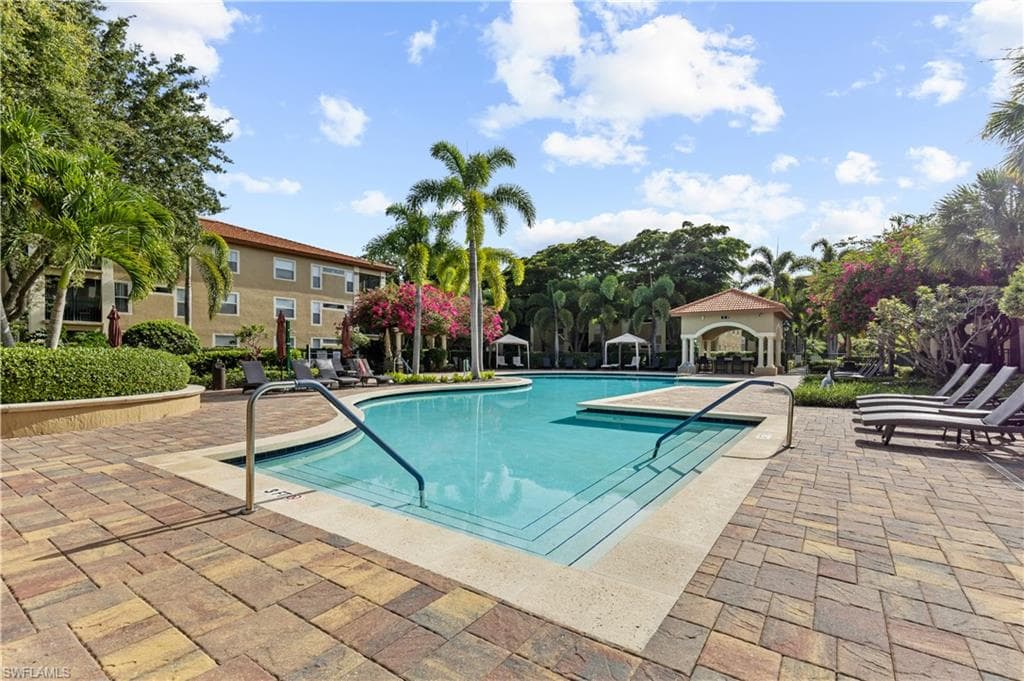 8870 Colonnades CT W # 336, BONITA SPRINGS FL 34135-19