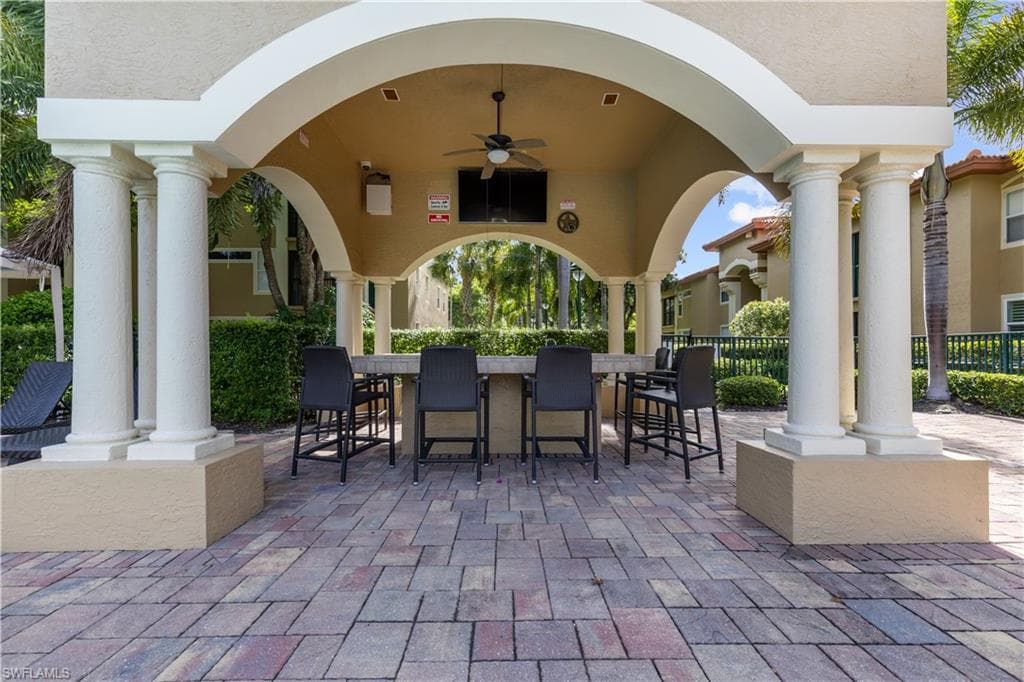 8870 Colonnades CT W # 336, BONITA SPRINGS FL 34135-20