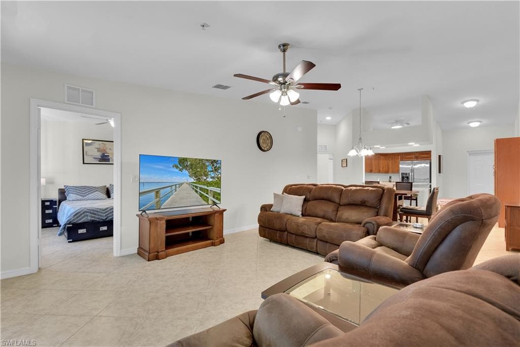 1113 Winding Pines CIR # 204, CAPE CORAL FL 33909-7