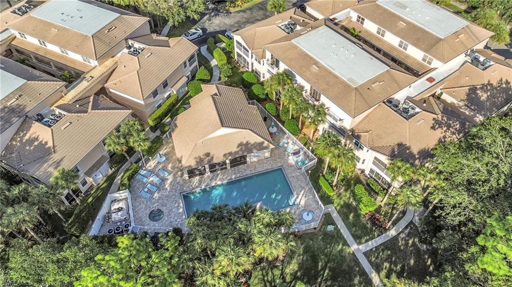 1044 Woodshire LN # B211, NAPLES FL 34105-36