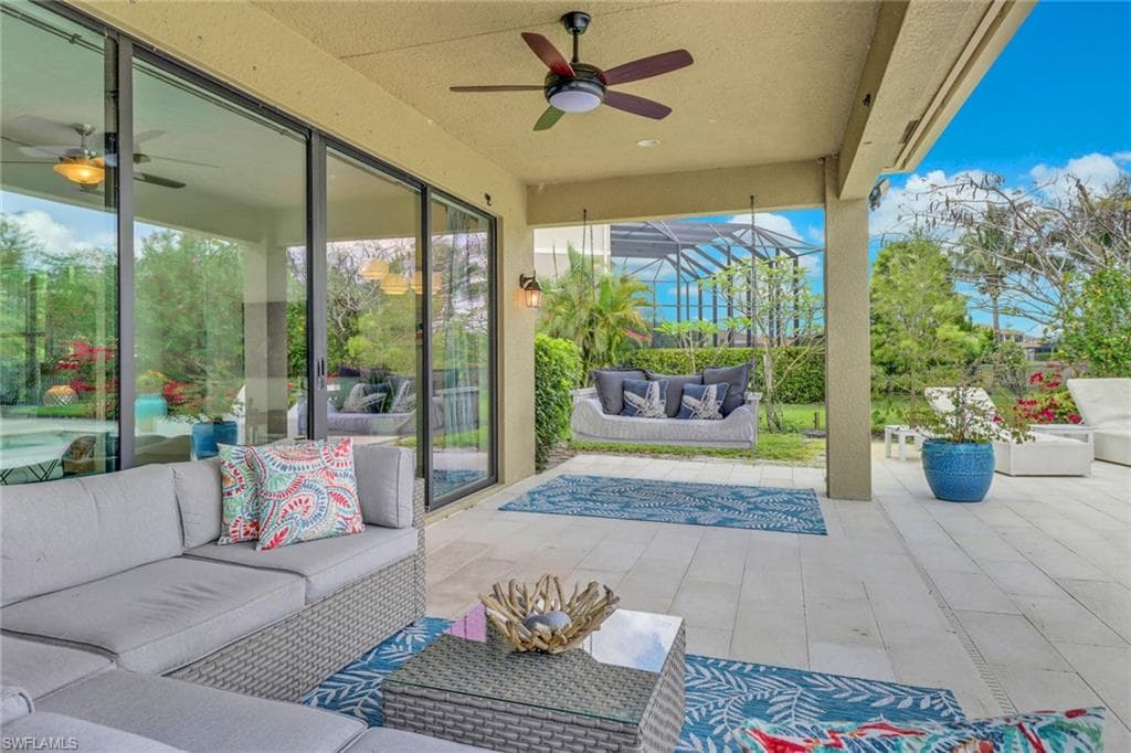 3295 Tahoe CT, NAPLES FL 34119-22